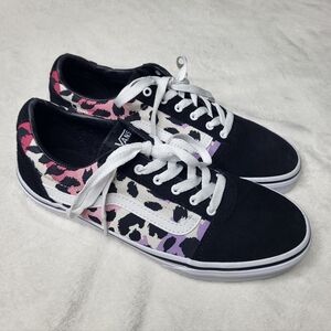 Vans Women's Old Skool Black and Pink Leopard Sneakers. Size 6